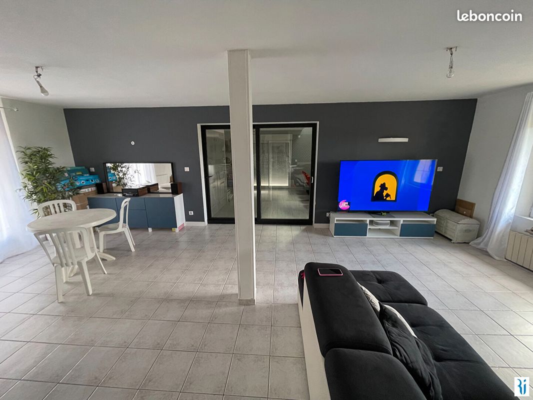 Maison 11 pièces 316 m² · à Buchy · 316 m² · 370 000 €