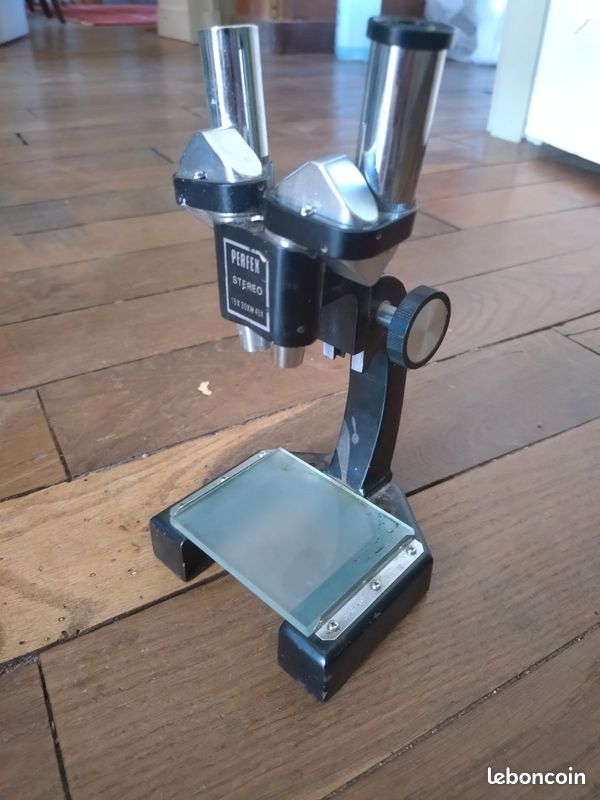 Microscope (image 1)