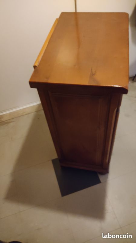 Meuble de rangement avec un tiroir en merisier bon état (image 3)
