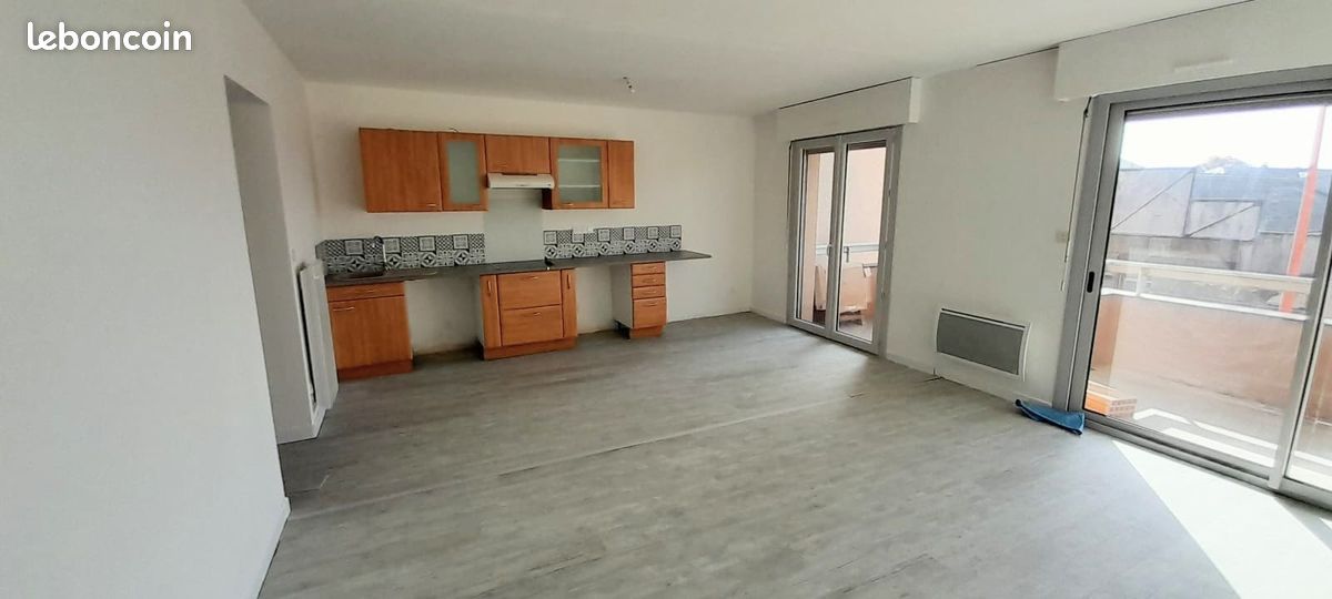 Appartement 3 pièces 69 m² · à Baraqueville · 69 m² · 700 €
