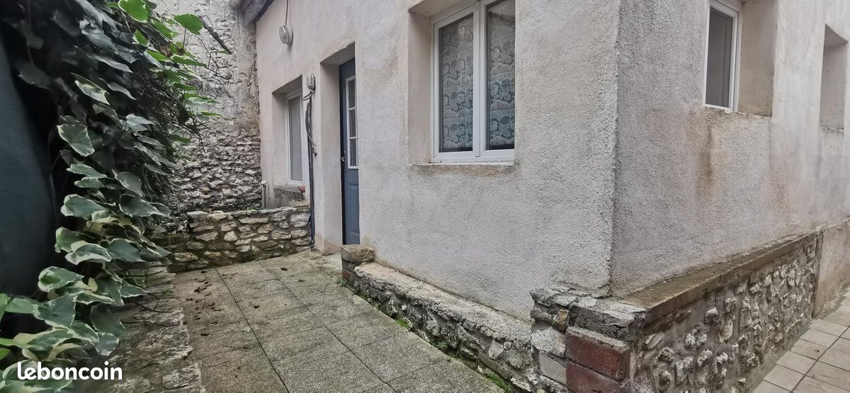 Appartement 2 pièces 59 m² · à Gonesse · 59 m² · 109 000 €