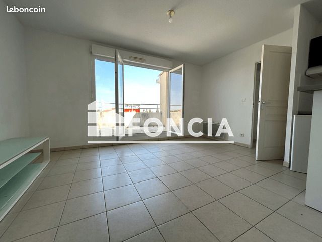 Appartement 2 pièces 38 m² · à Port-Saint-Louis-du-Rhône · 38 m² · 590 €/mois