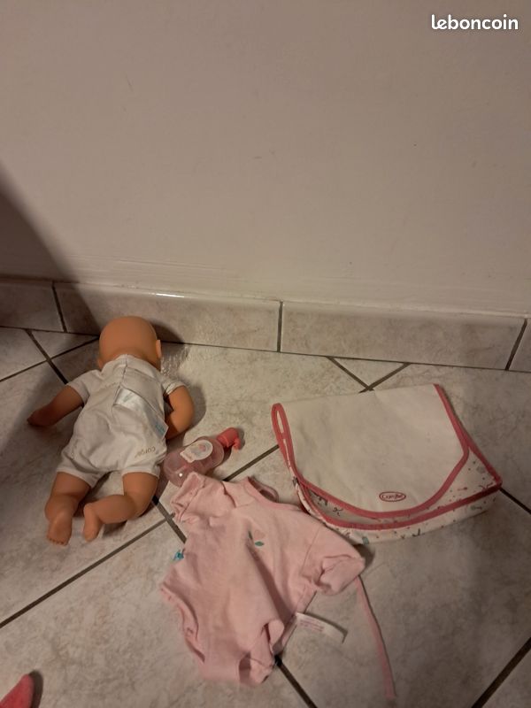 Corolle poupon 30 cm corps souple avec lotion fil sort et pochette (image 3)