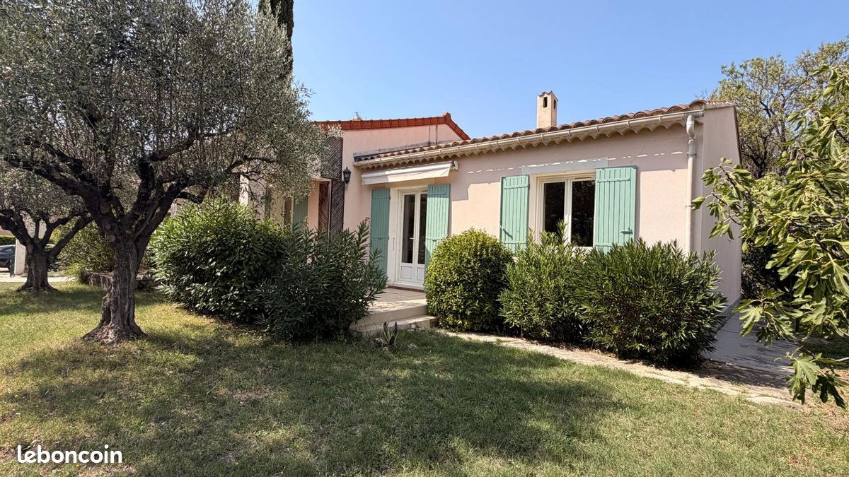 Maison 3 pièces 101 m² · à Vaison-la-Romaine · 101 m² · 390 000 €