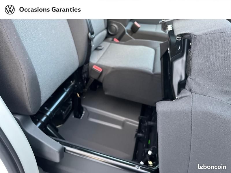 Volkswagen Crafter Fg 35 L3H3 2.0 TDI 140ch Business Traction BVA8 (image 23)