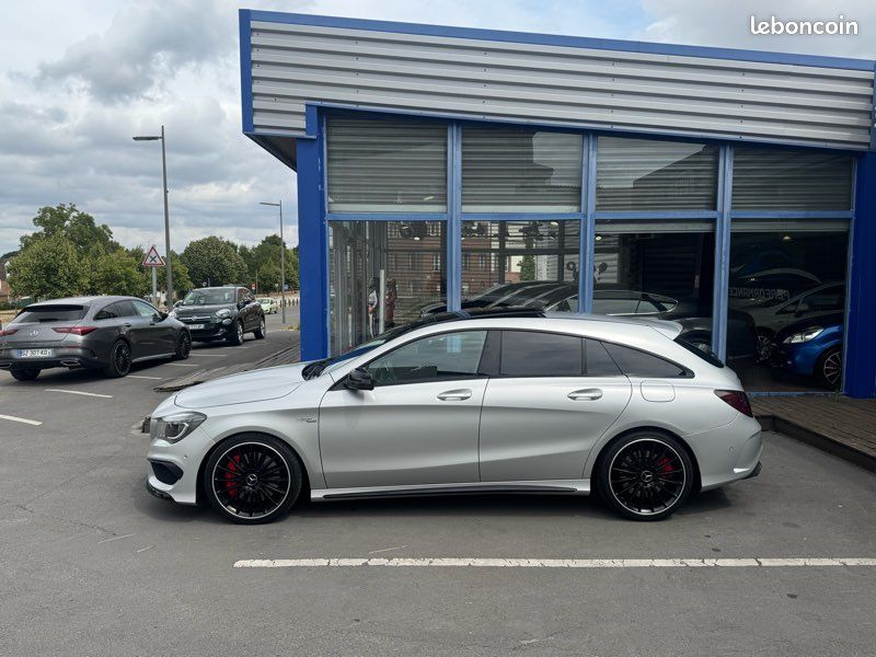 Mercedes-BENZ classe CLA 45 amg BOITE AUTO 360 CH TOIT OUVRANT (image 4)