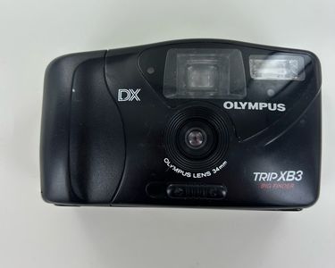 The Timeless Traveller: A Review of the Olympus Trip 35 – Vintage Olympus