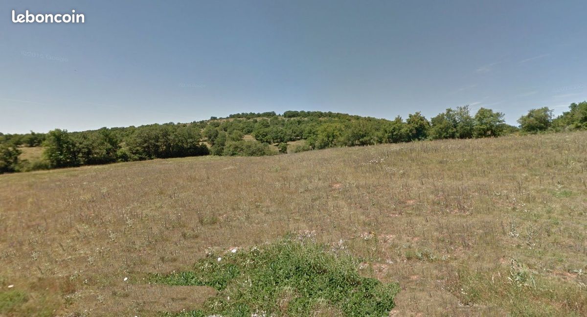 Terrain 710 m² Montrozier · 56 800 €