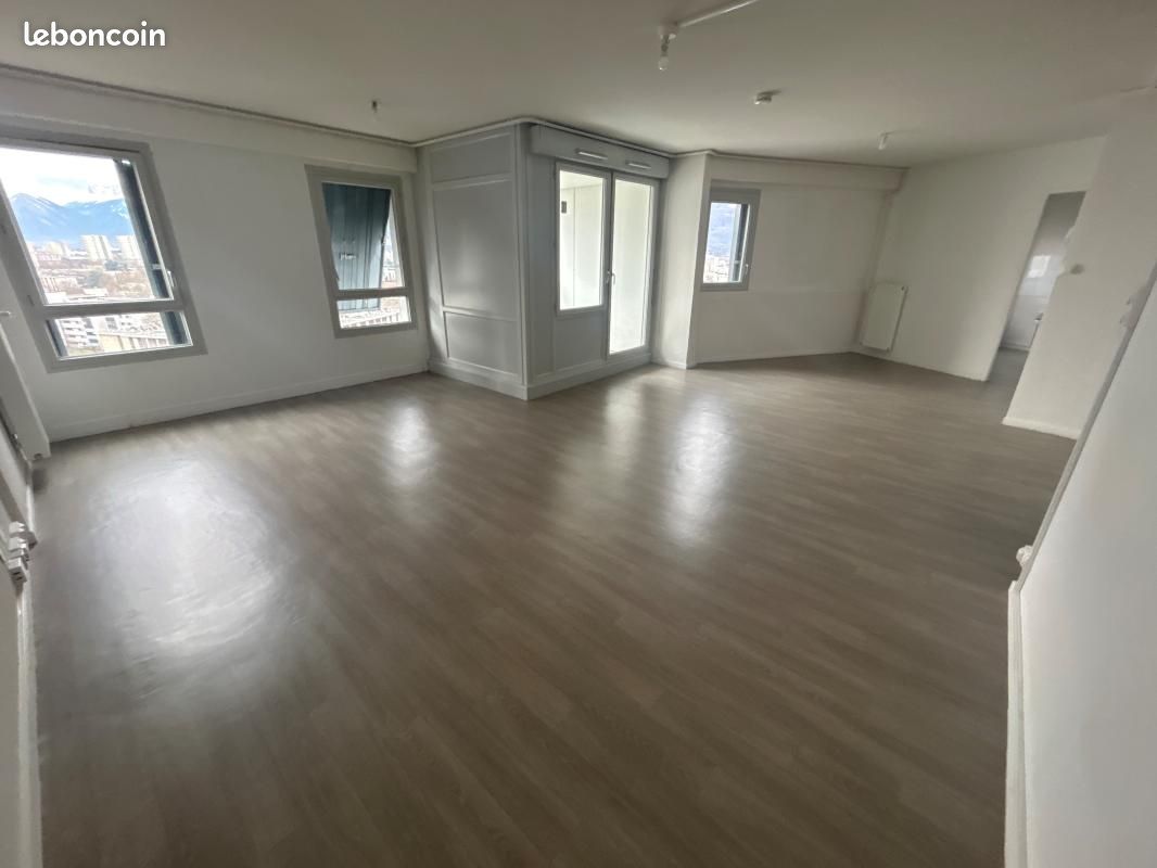 Appartement 3 pièces 91 m² · à Grenoble · 91 m² · 699 €/mois