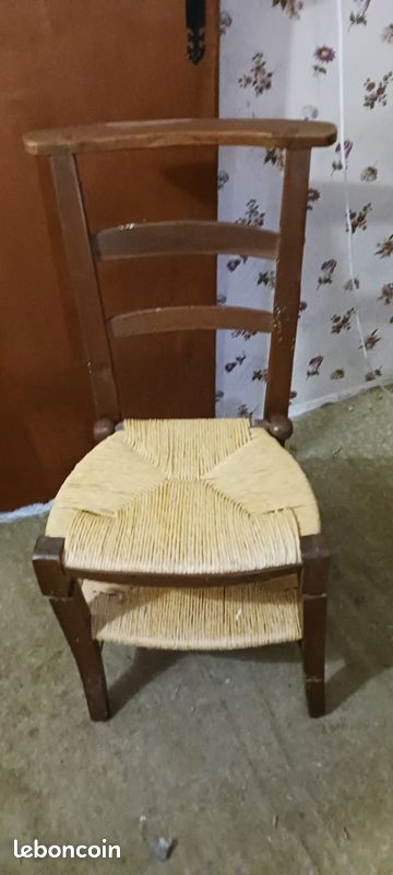 Chaises de prières (image 1)