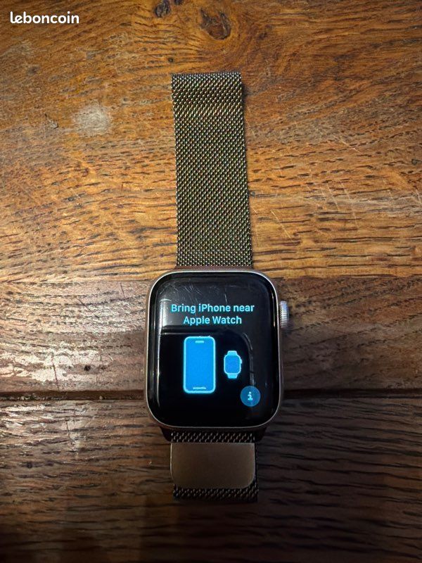 Apple Watch série 5 couleur or doré (image 2)
