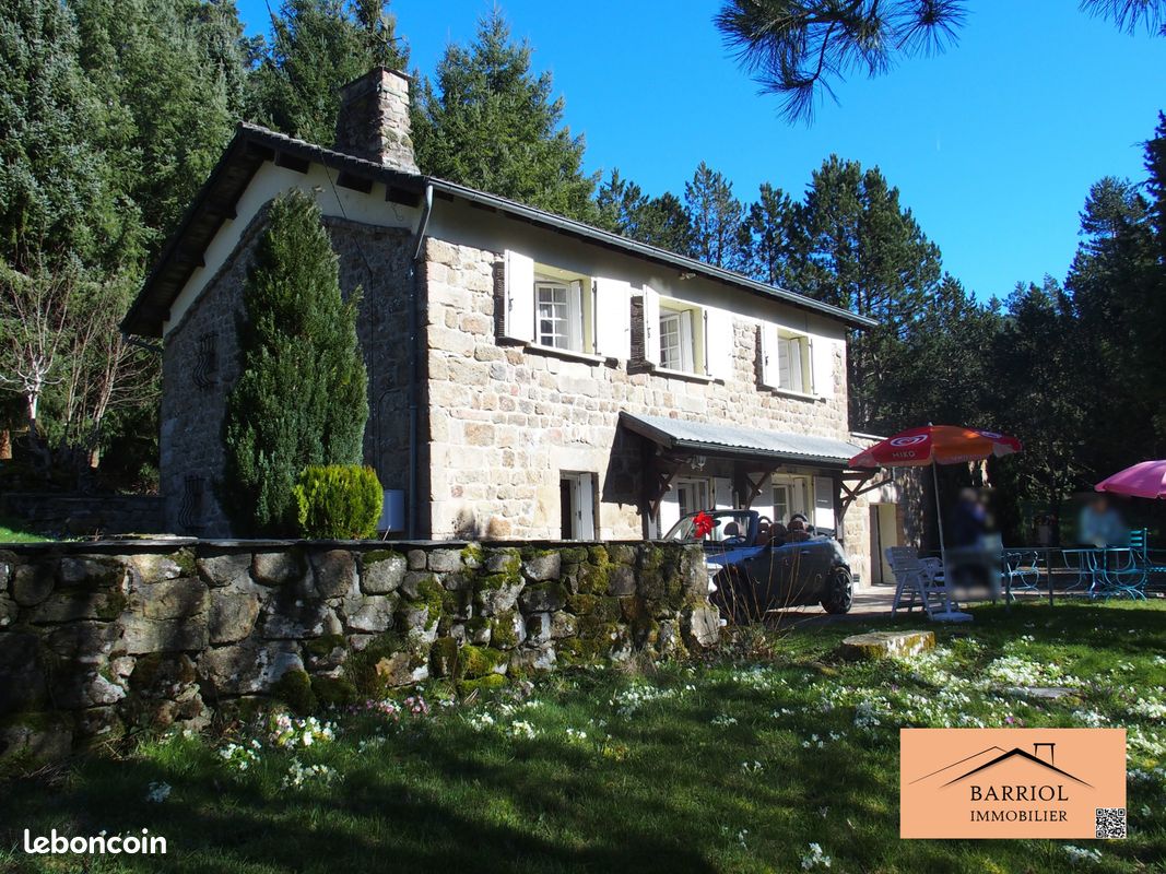 Maison 5 pièces 110 m² · à Montregard · 110 m² · 262 000 €