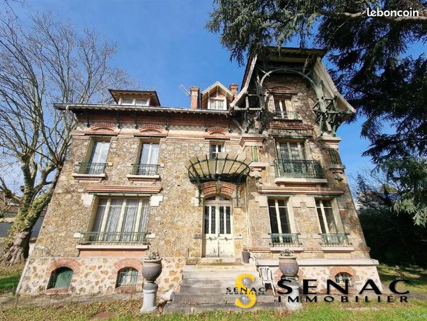 Maison 12 pièces 320 m²