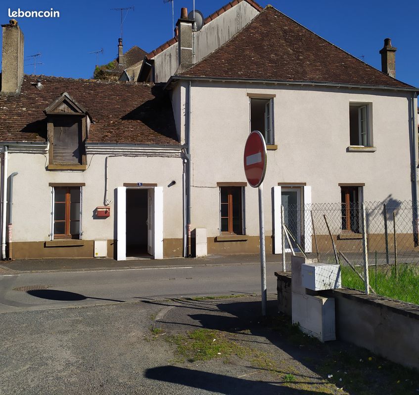 Maison 5 pièces 77 m² · à Dampierre-en-Graçay · 76,8 m² · 495 €/mois