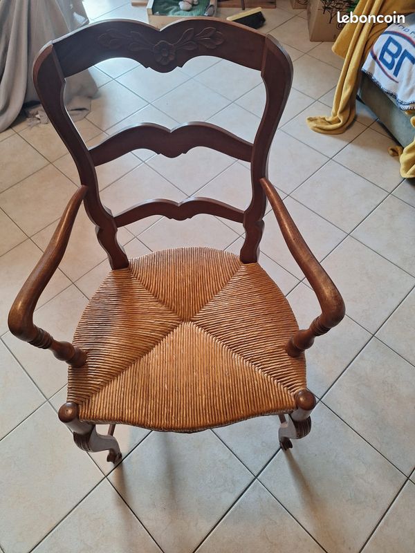 Fauteuil avec bras (image 1)