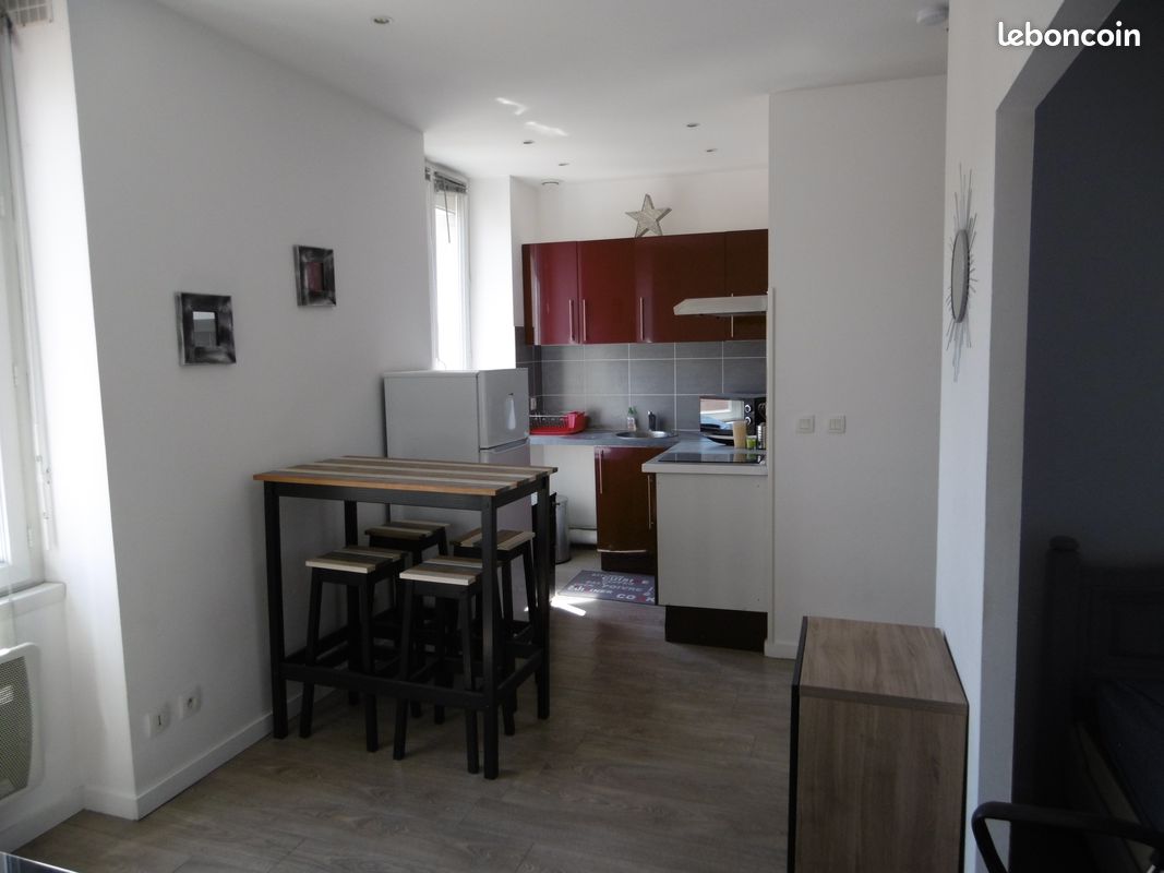 Appartement 2 pièces 25 m² · à Saint-Étienne · 25 m² · 420 €