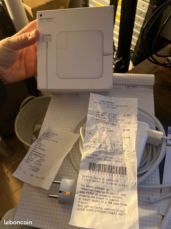 Chargeur Apple MacBook Pro (image 1)