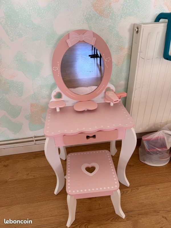 Coiffeuse en bois (image 1)