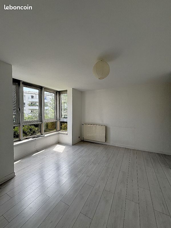 Appartement 2 pièces 48 m² · à Le Kremlin-Bicêtre · 48 m² · 299 000 €