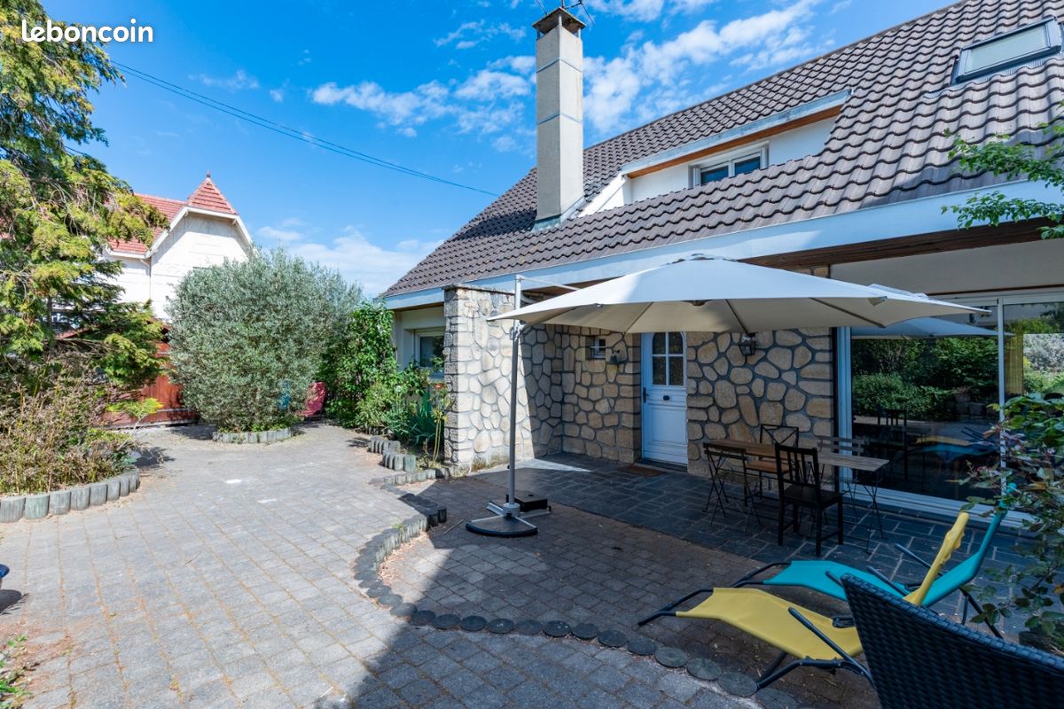 Maison 8 pièces 168 m² · à Aubergenville · 168 m² · 498 000 €
