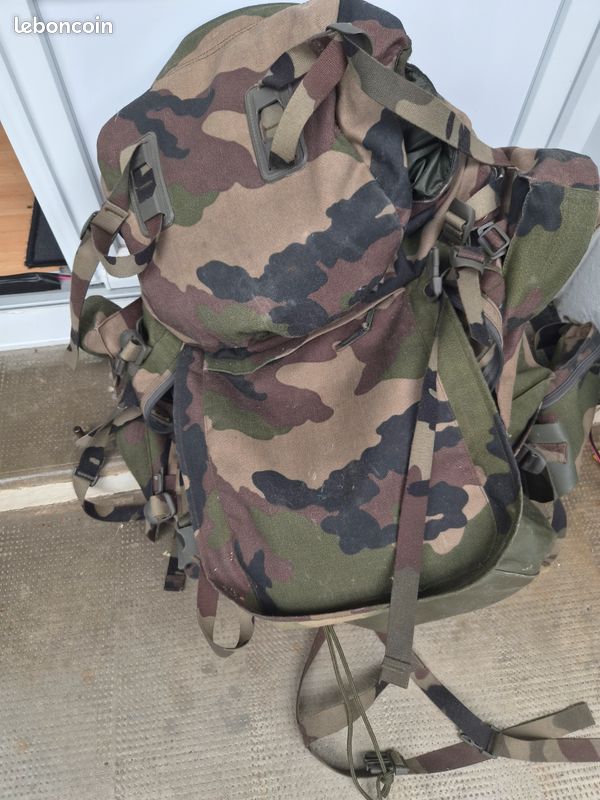 Sac à dos militaire (image 1)