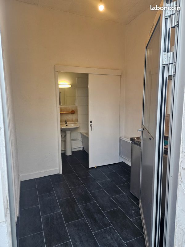 Appartement 1 pièce(s) 18 m²à louer Begles