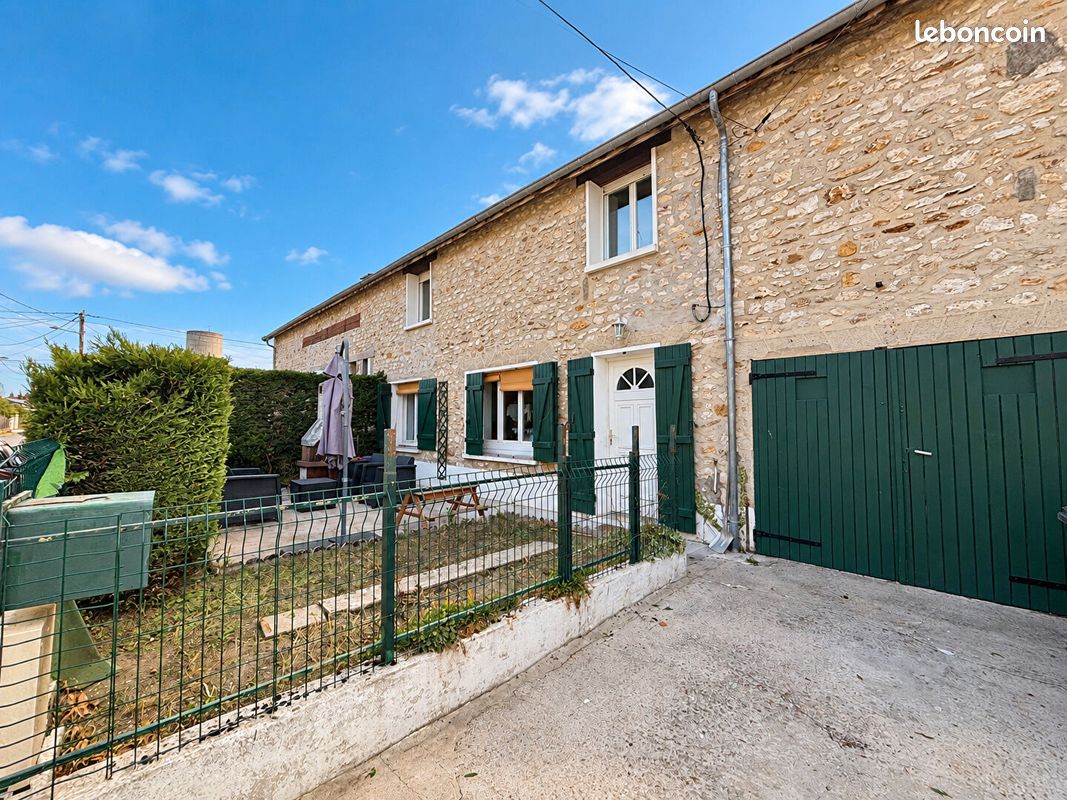 Maison 5 pièces 126 m² · à Sourdun · 126 m² · 950 €/mois