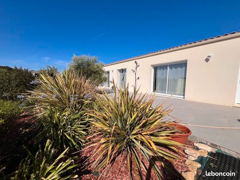 Maison 6 pièces 106 m² · à Écoyeux · 106 m² · 228 999 €