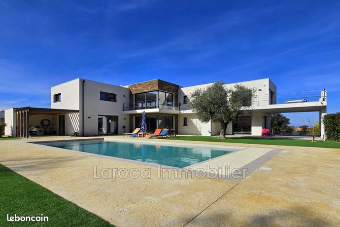 Villa 5 pièces 280 m²