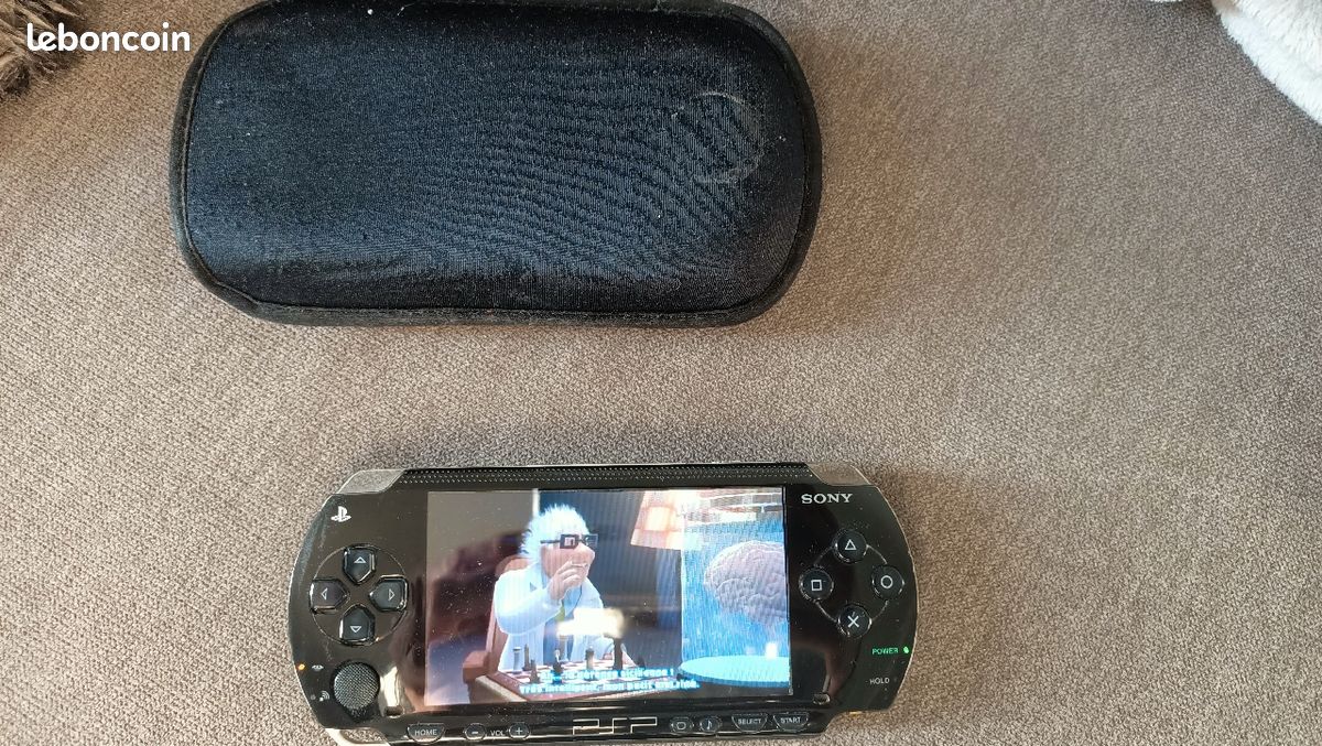 Console psp Sony + jeux (image 1)