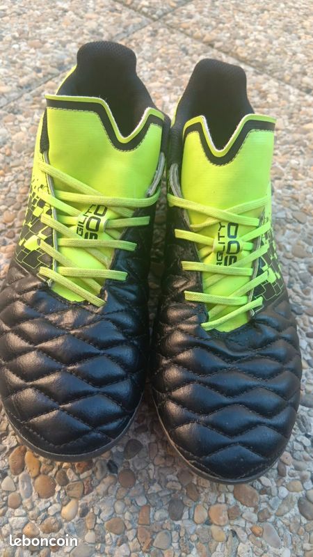 Chaussure de foot (image 1)