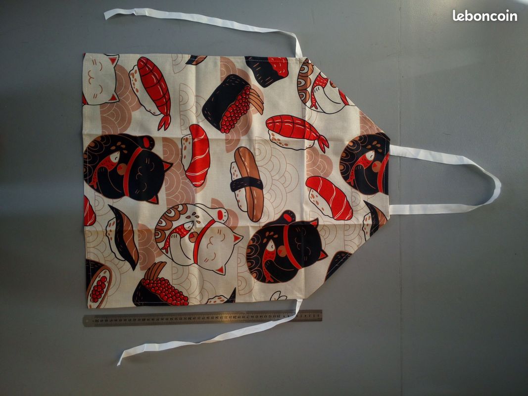 Tablier japonais motif Maneki Neko Sushi NEUF dans son emballage (image 2)