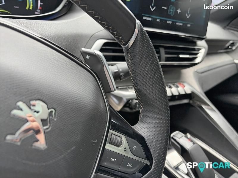 Peugeot 3008 HYBRID4 300ch GT Pack e-EAT8 (image 20)