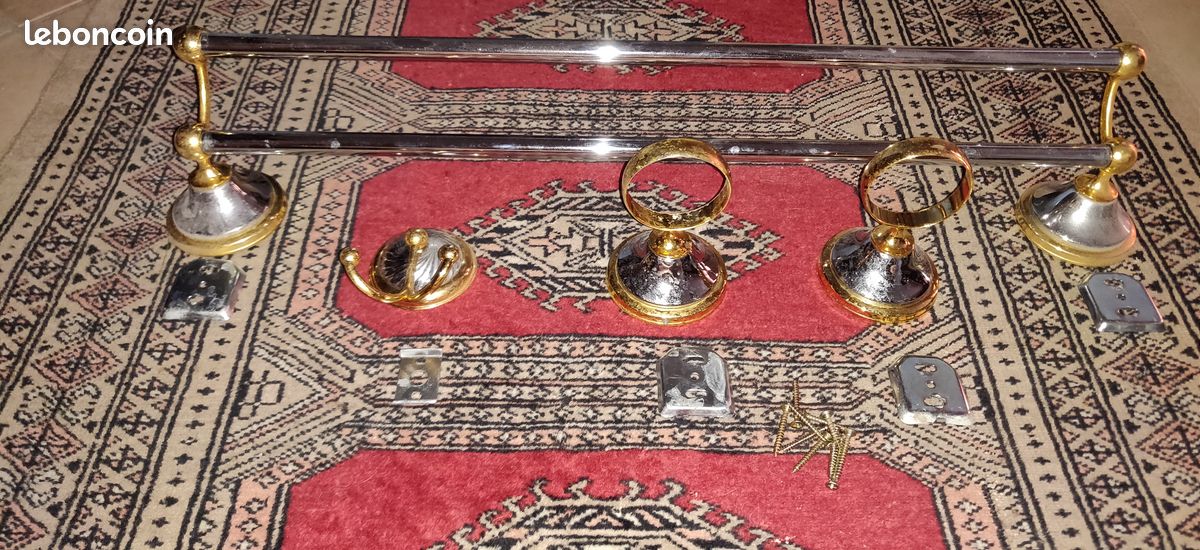 Lot accessoires salle de bain (image 2)