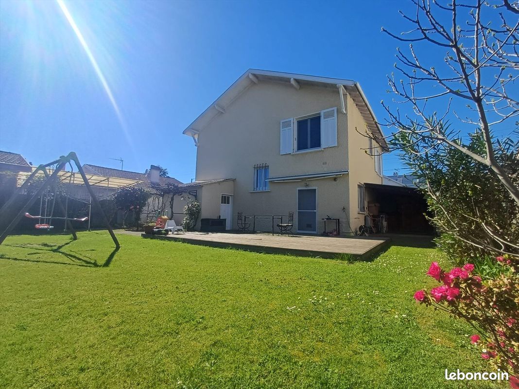 Maison 5 pièces 148 m² · à Billère · 148 m² · 315 000 €