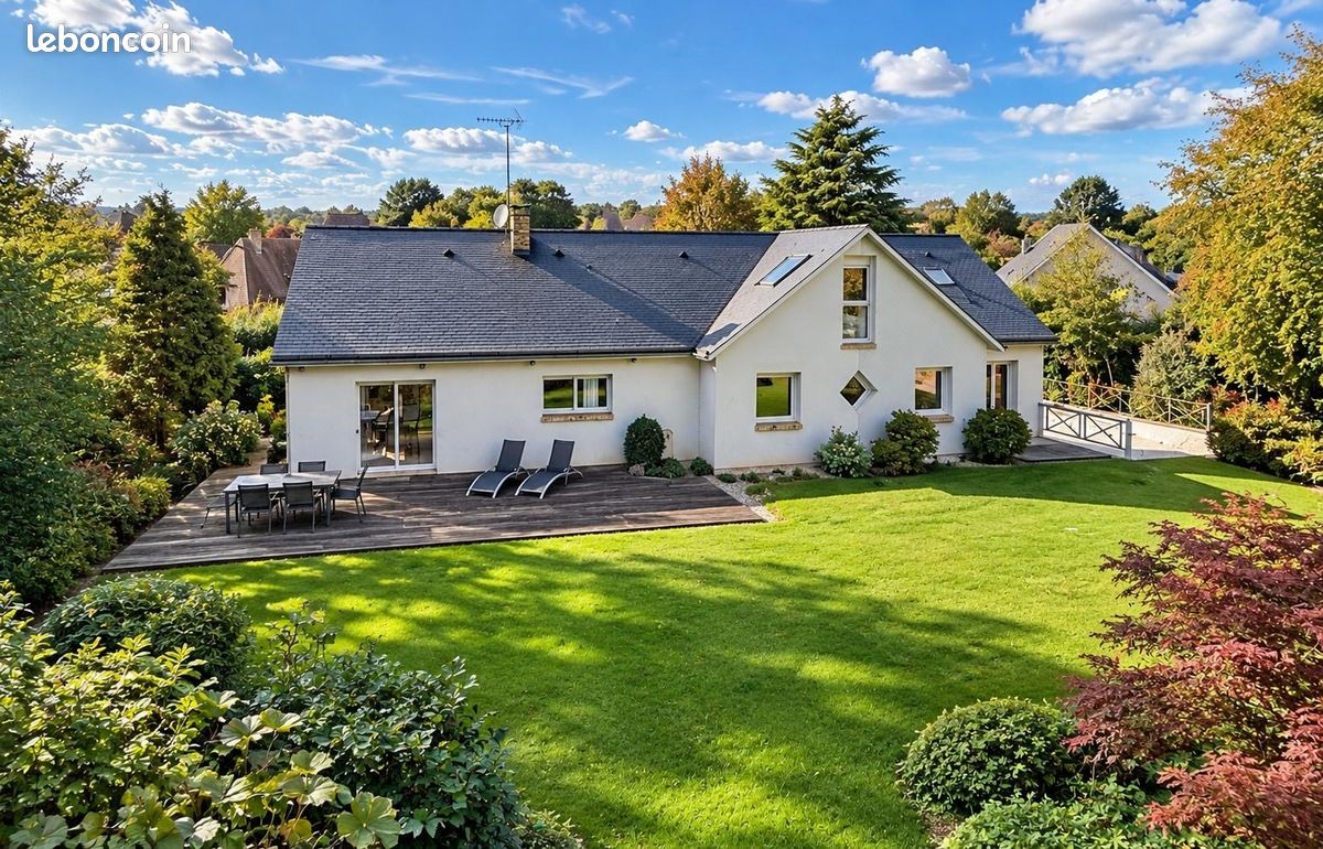 Maison 8 pièces 185 m² · à Quincampoix · 185 m² · 577 000 €