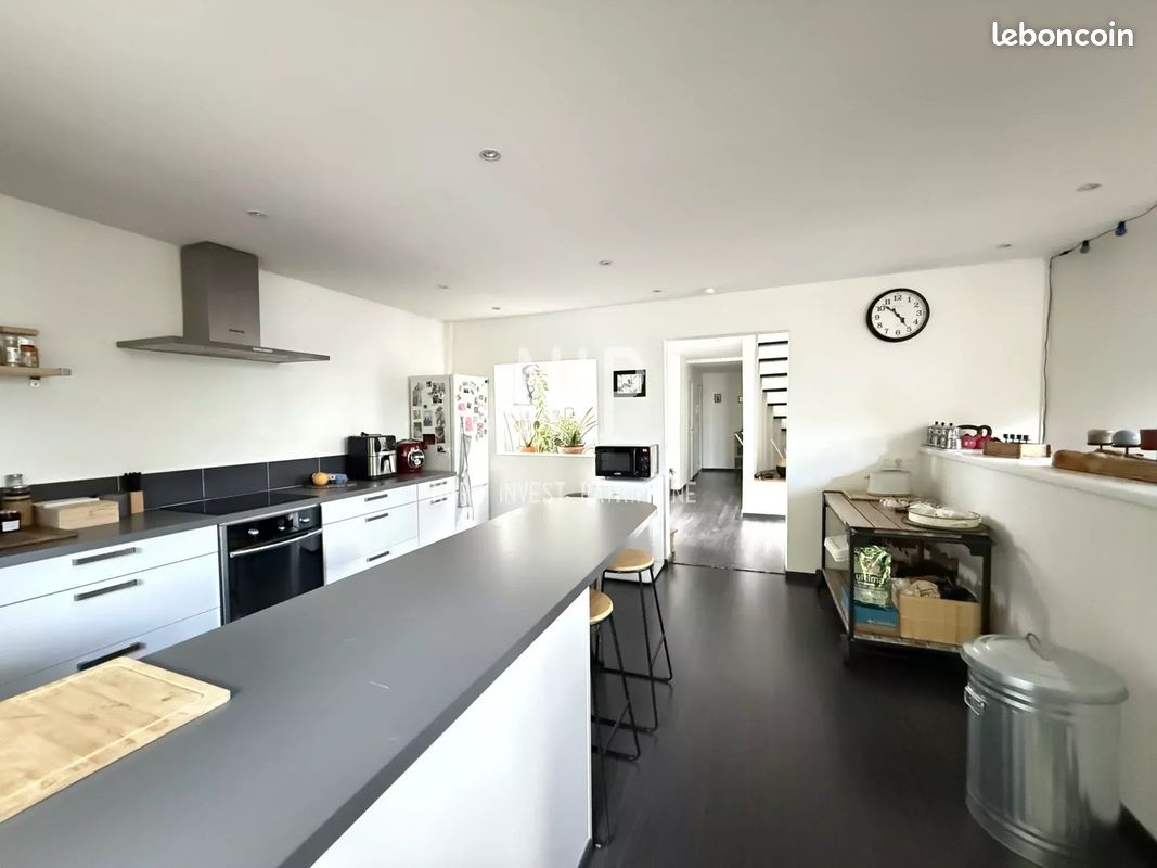 Appartement 3 pièces 120 m² · à Lys-lez-Lannoy · 120 m² · 215 000 €