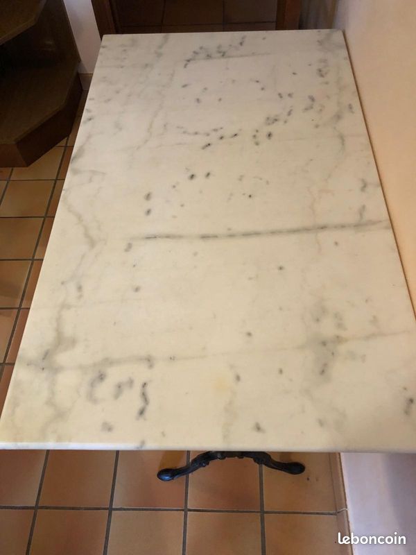 Table bistrot fonte et marbre parfait état (image 4)