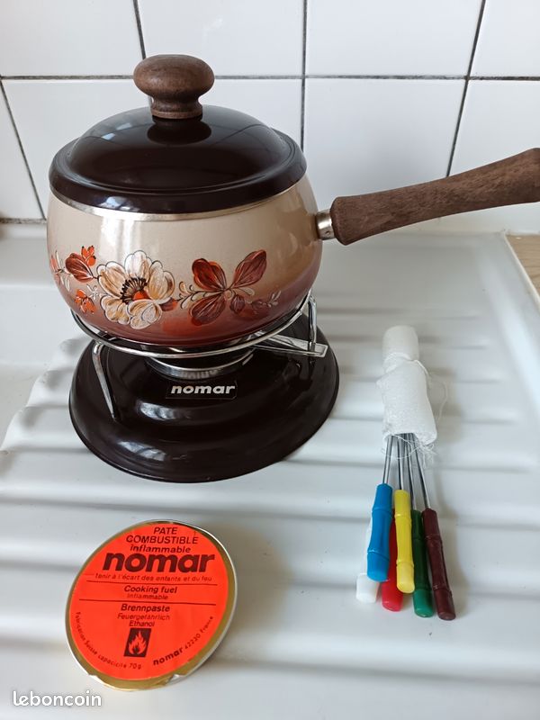 Service a fondue fonte emaillee nomar Service a fondue fonte emaillee nomar