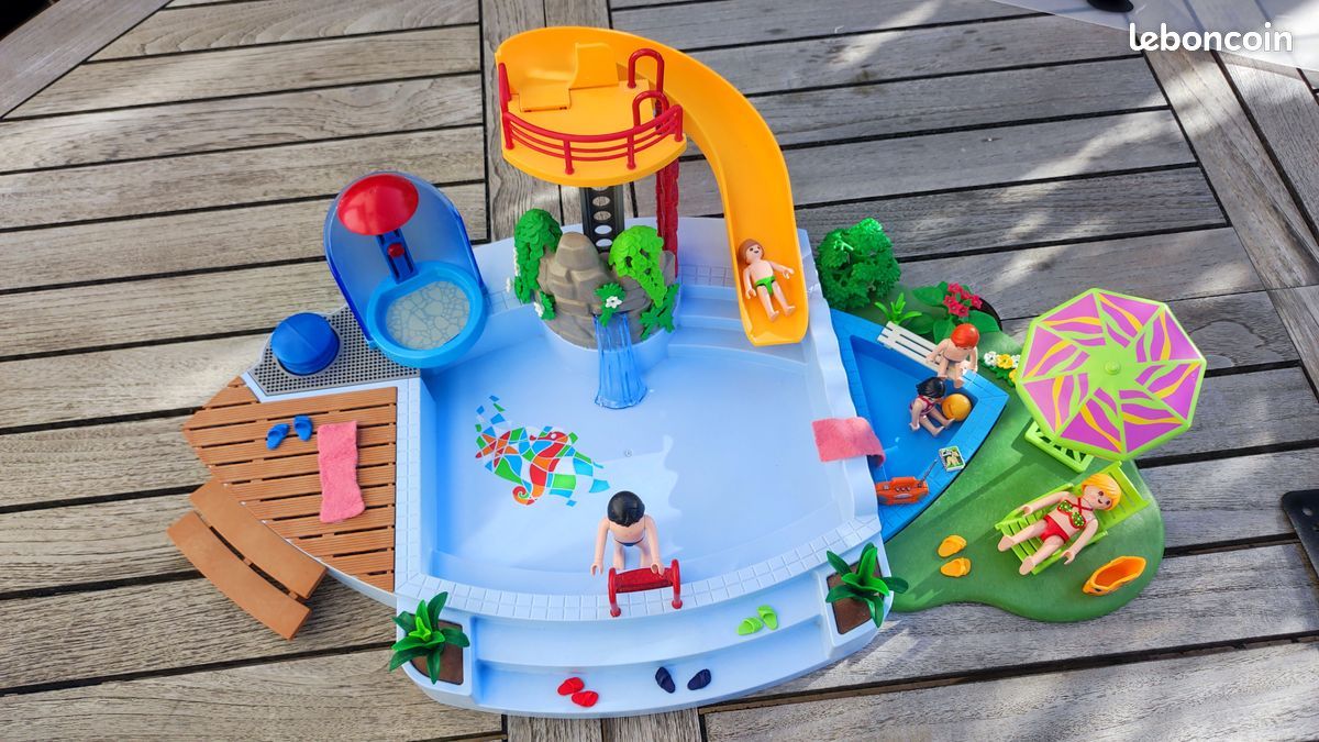 Figurine Playmobil 4858 Garçon Avec Tongs Et Accessoires Piscine - Occasion Très Bon état, Thème Vacances