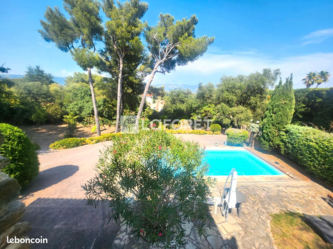 Villa 6 pièces 211 m² (image 17)
