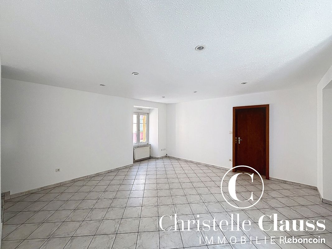 Appartement 2 pièces 59 m² · à Thann · 59 m² · 60 000 €