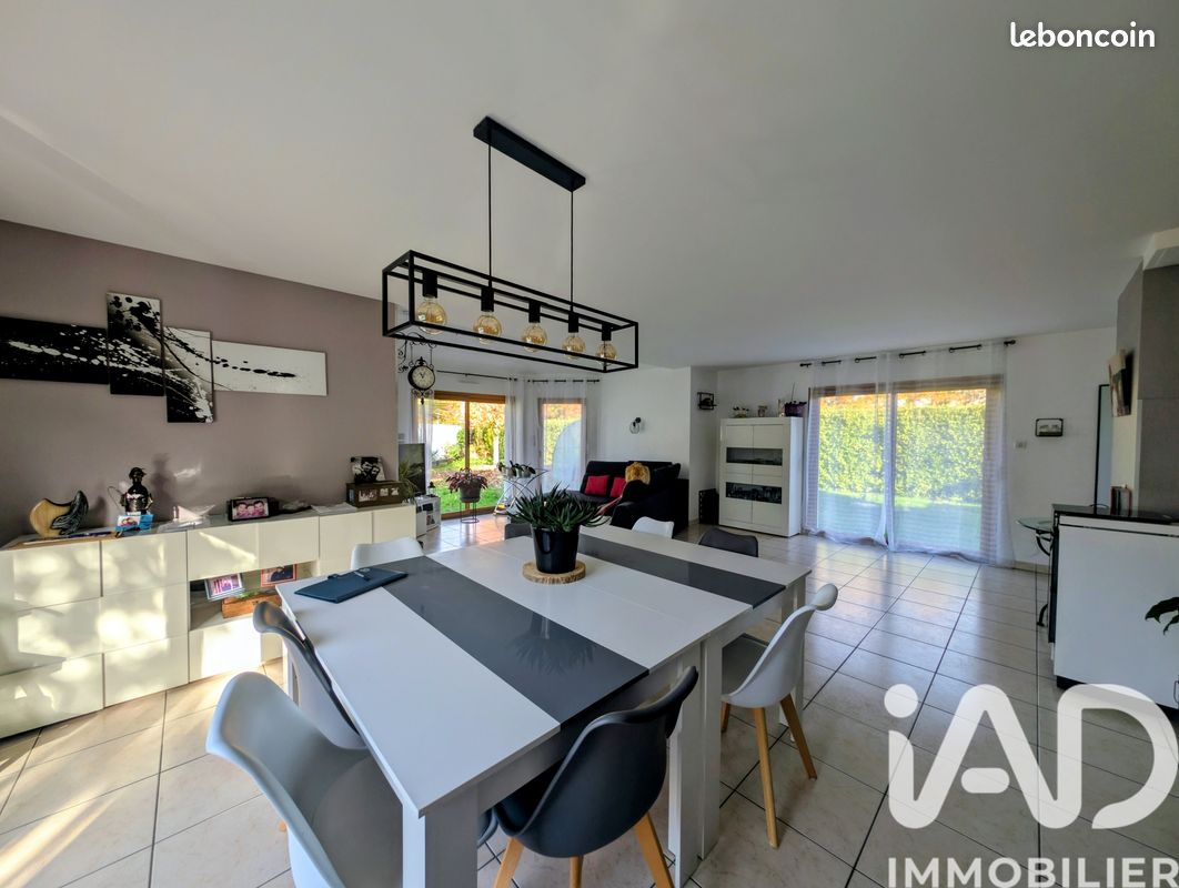Maison 6 pièces 126 m² · à Quimperlé · 126 m² · 330 000 €