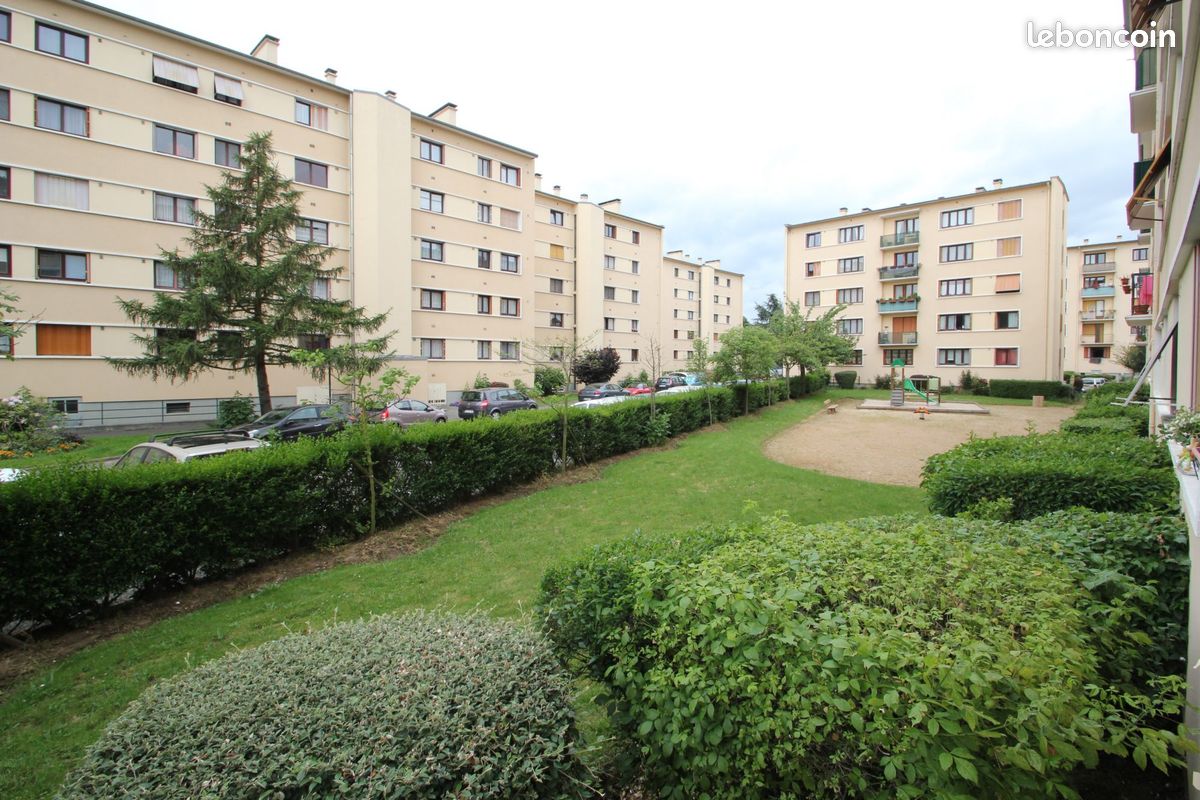 Appartement 3 pièces 56 m² · aux Clayes-sous-Bois · 56 m² · 890 €/mois