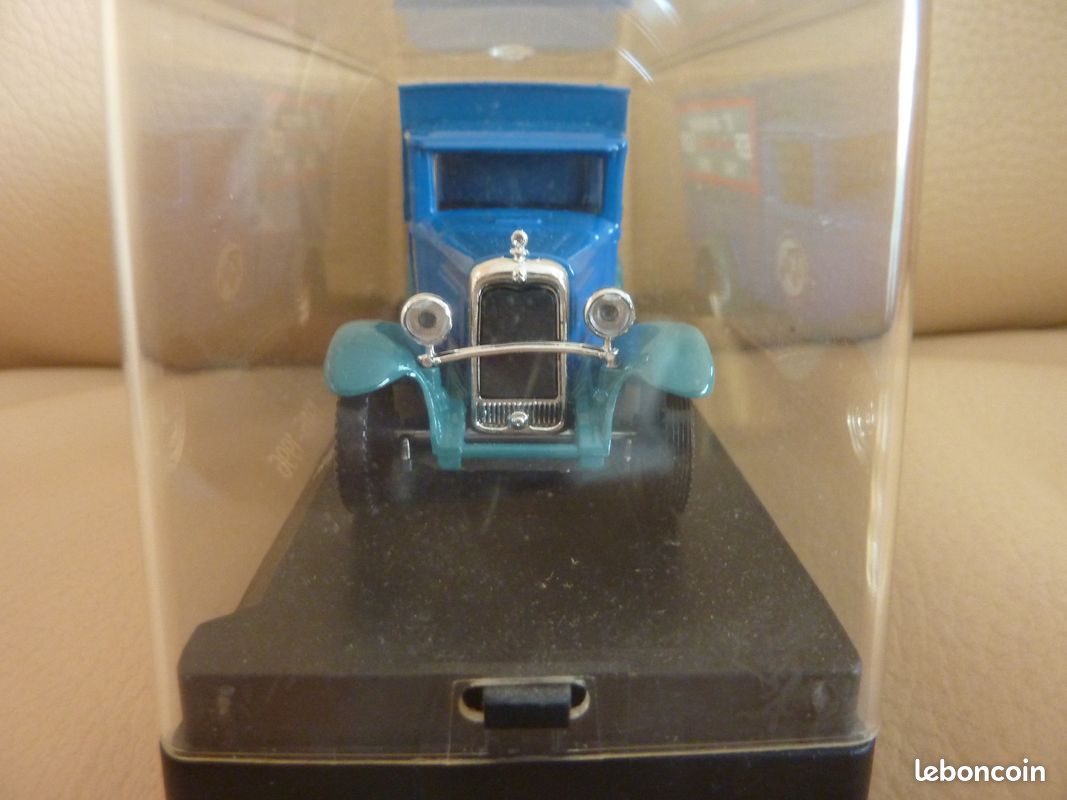Solido 1:43 - 11 - Model car - Renault, Citroën, Peugeot EDF-GDF