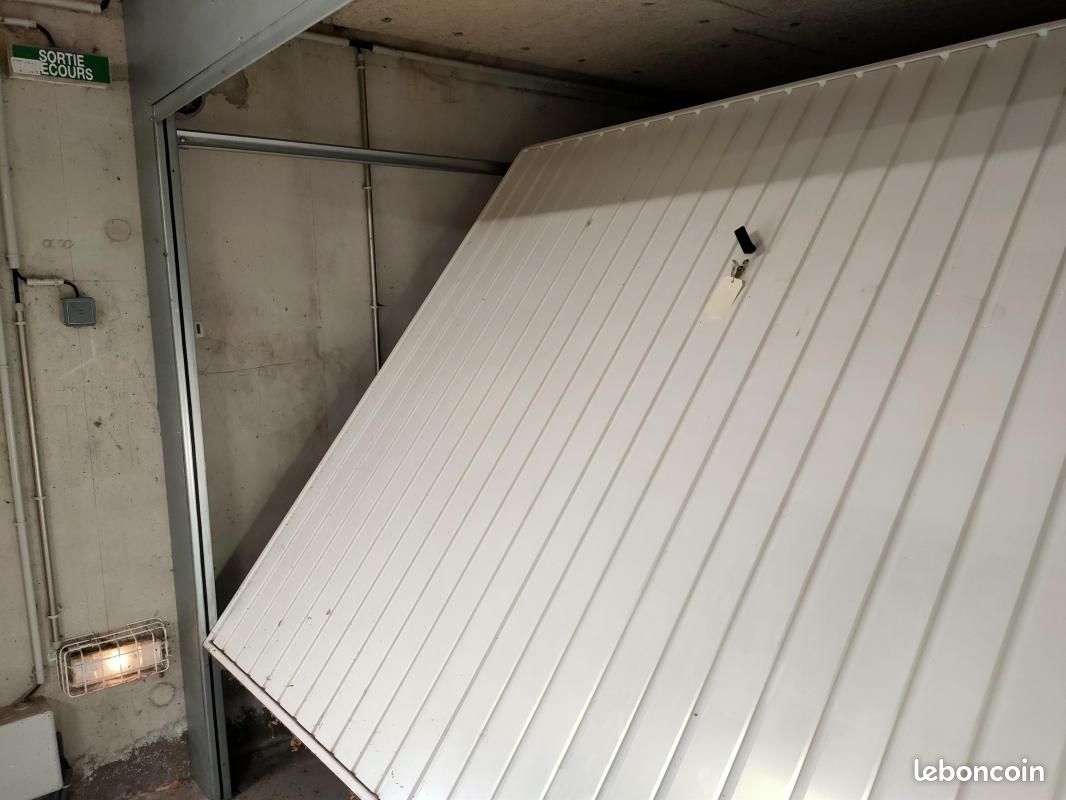 Parking 16 m² · à Bavans · 16 m² · 75 €/mois