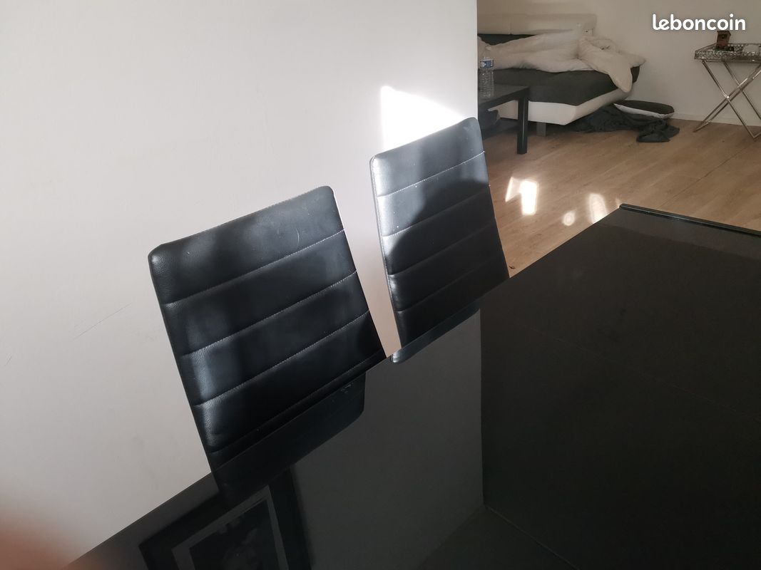 Table+6 chaise (image 1)