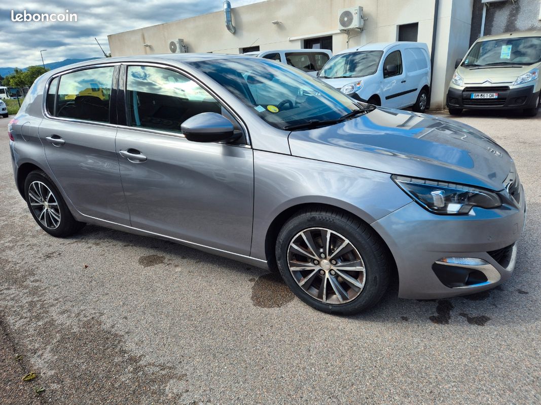 Peugeot 308 1.6 blue hdi 120 fap allure eat6 (image 2)