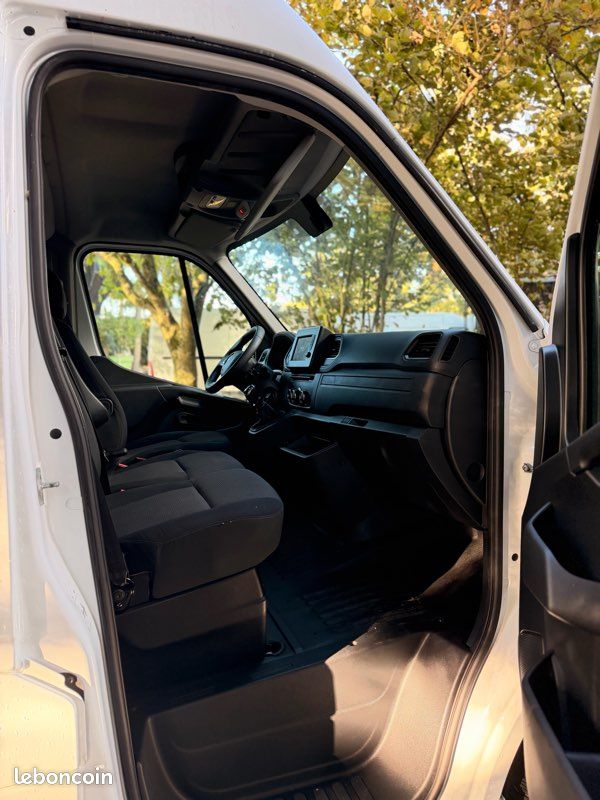 Renault Master Fg F3500 L2H2 2.3 dCi 135ch Grand Confort E6 2019 – photo 4