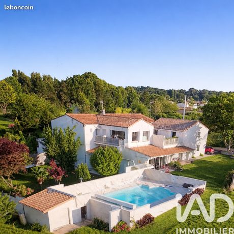 Maison 14 pièces 375 m²
